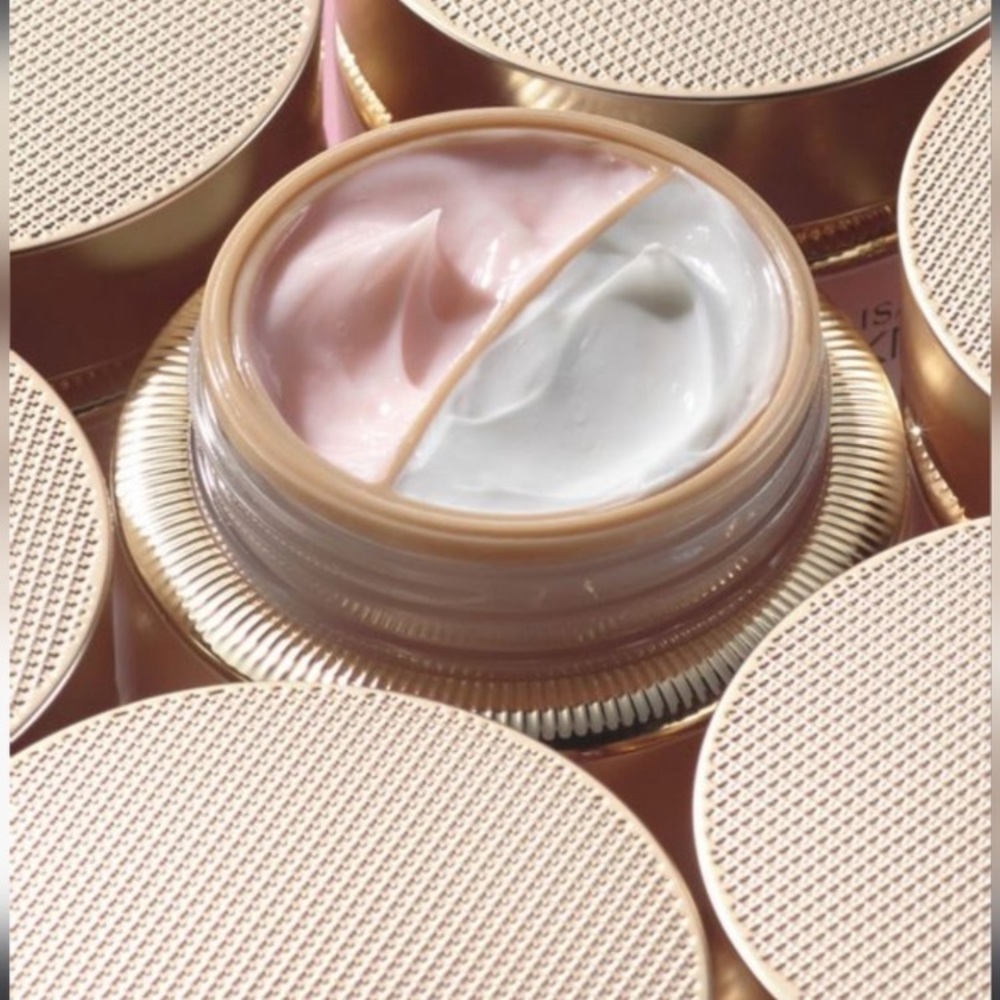 Avon Isa Knox LXNEW Ultimate Rejuvenating‎ Dual Night Cream - NIB - Picture 2 of 7